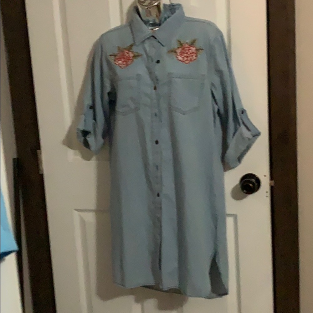 LIGHT NLUE JEANS DRESS ROLLOVER SLEEVES